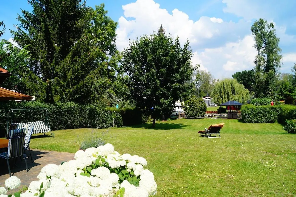 Ferienhaeuschen Direkt Am Wasser Inklusive 2 Boote Berlin Holiday home